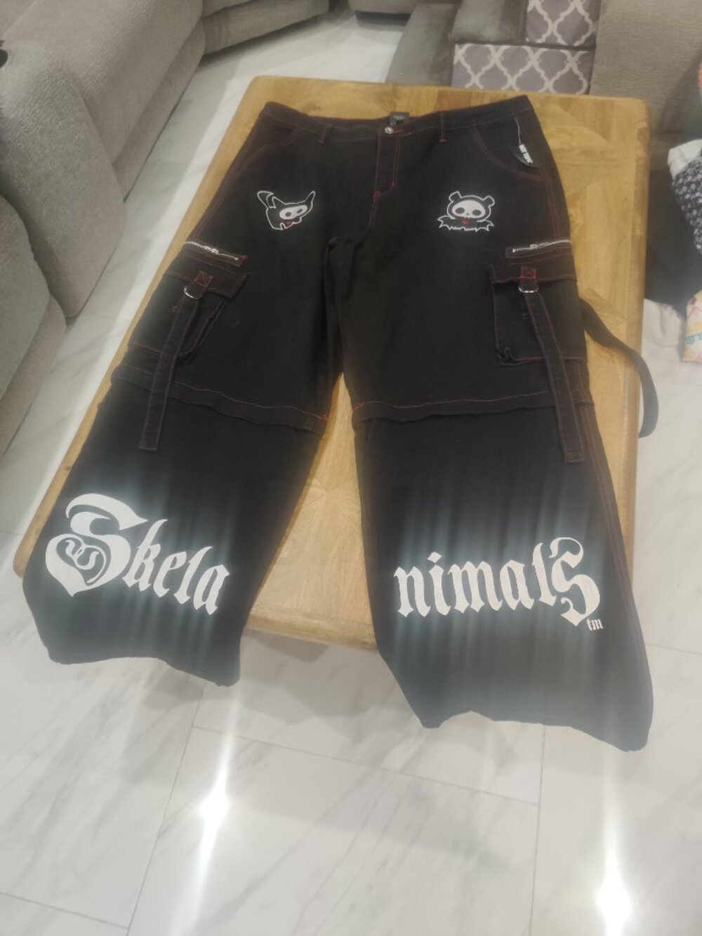 Hot Topic x Skelanimals zip off pants size 18 New